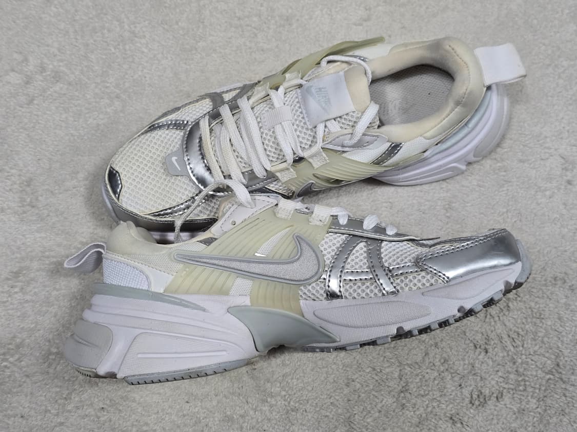 나이키 V2K 런 메탈릭 실버 운동화 240 상품이미지5