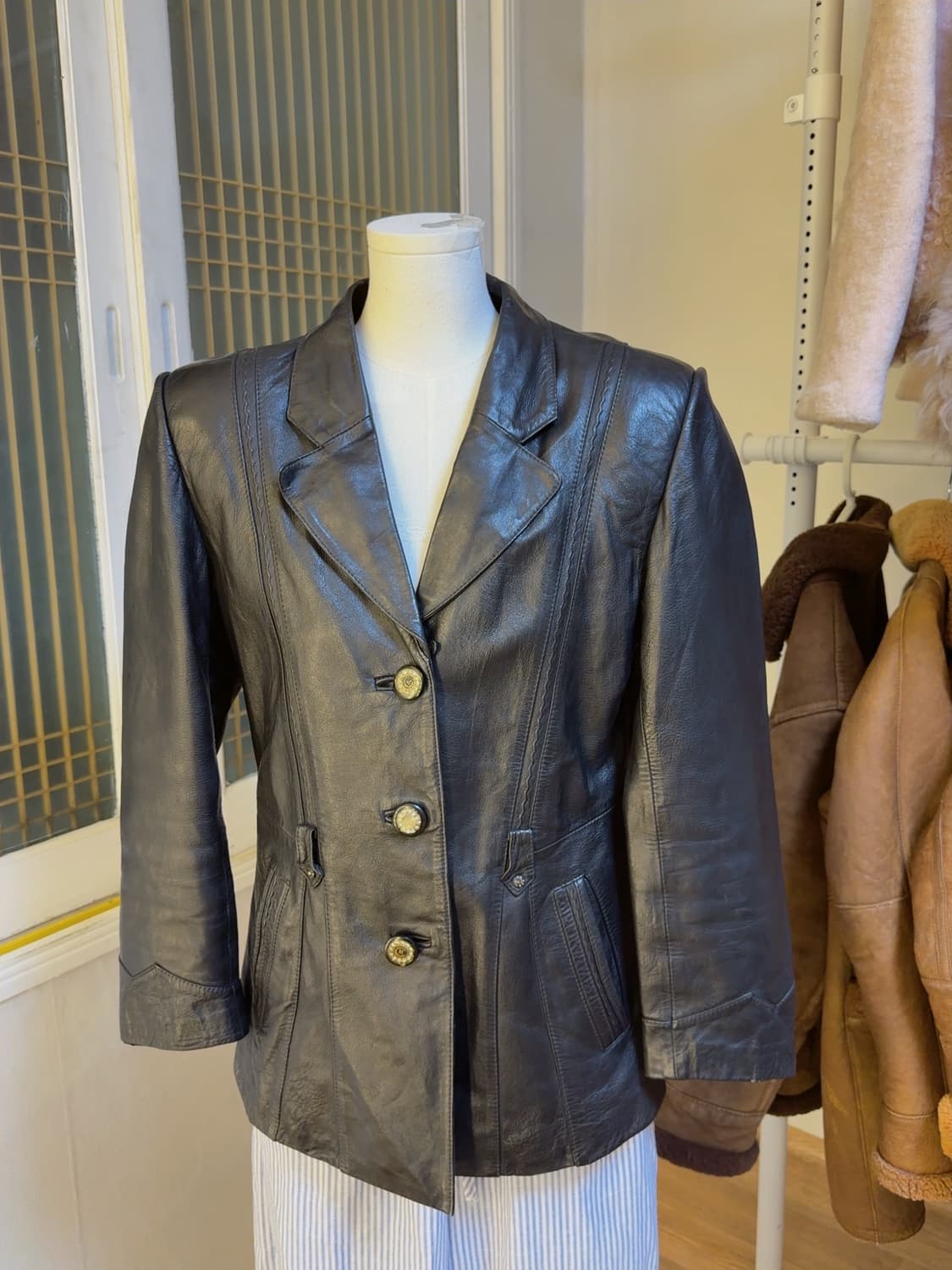 빈티지 레이스 무늬 양가죽자켓 상품이미지2