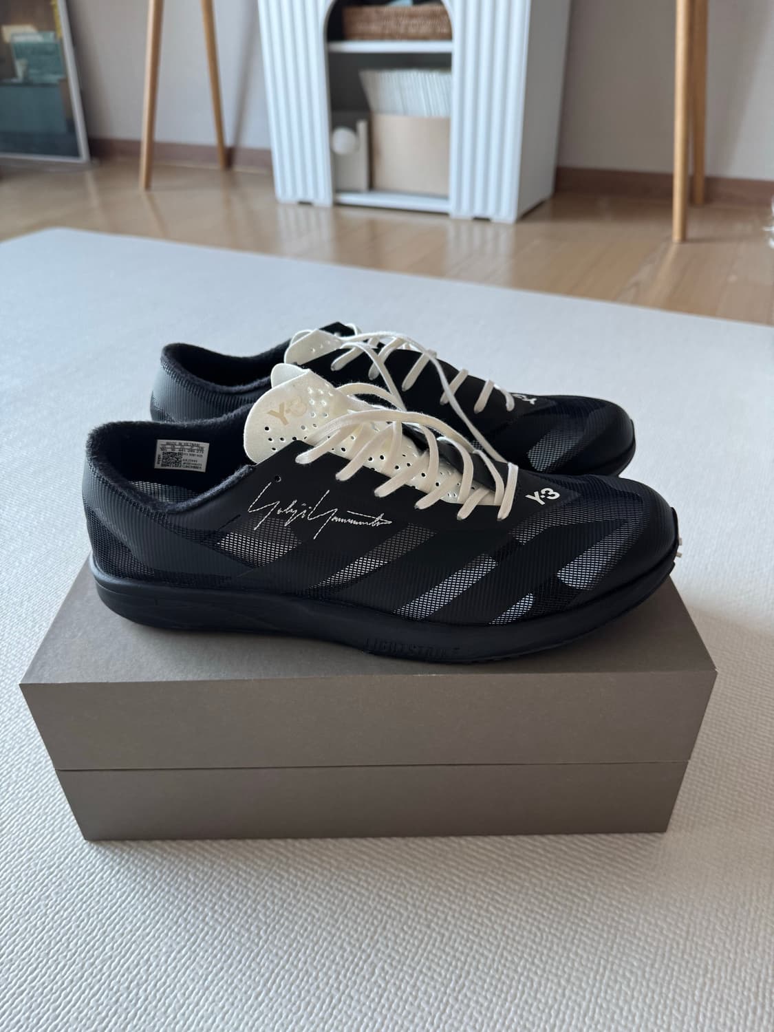 (새상품) 26SS Y-3 아디제로 RC6 (285 사이즈) 상품이미지3