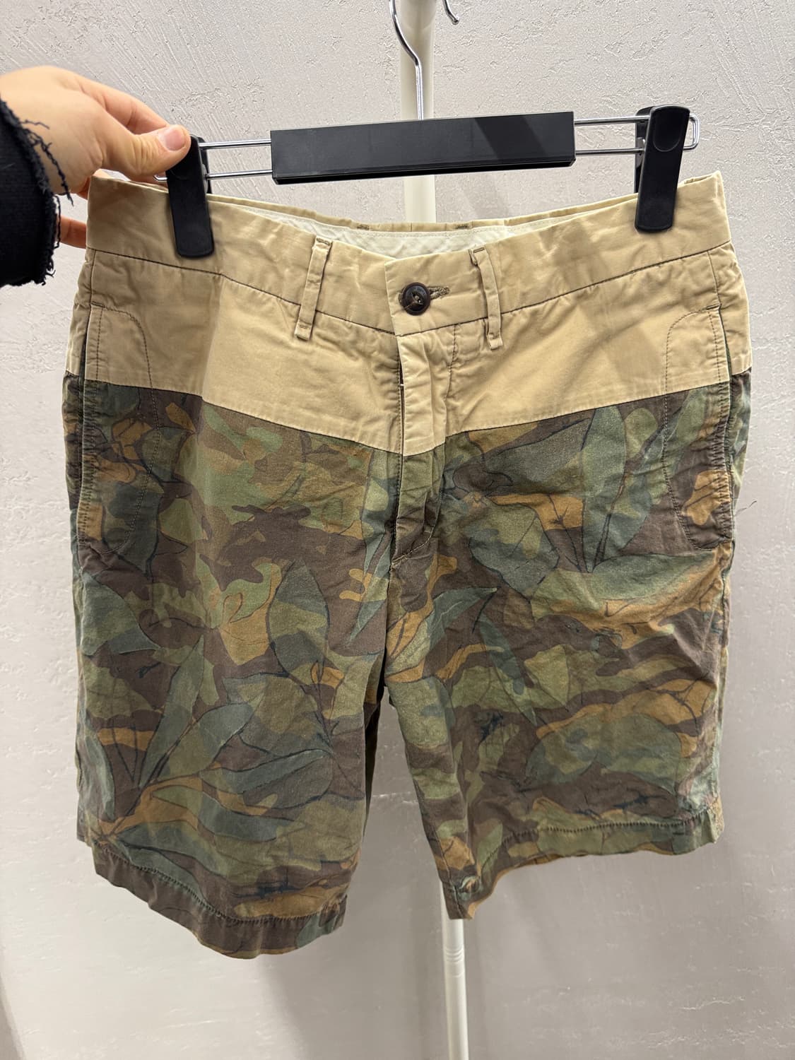 몽클레어 정품 카모 반바지 48사이즈 상품이미지2