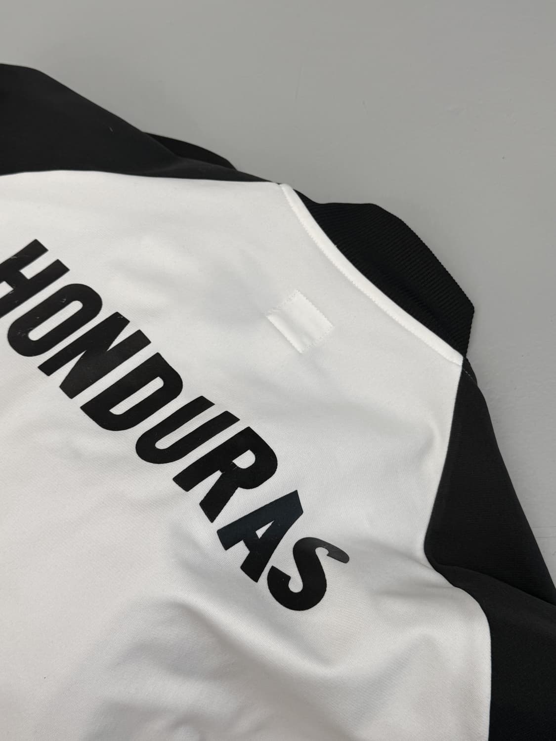 아디다스 00‘s 오버핏 흰 검 배색 온두라스 파이어버드 트랙 져지 상품이미지3