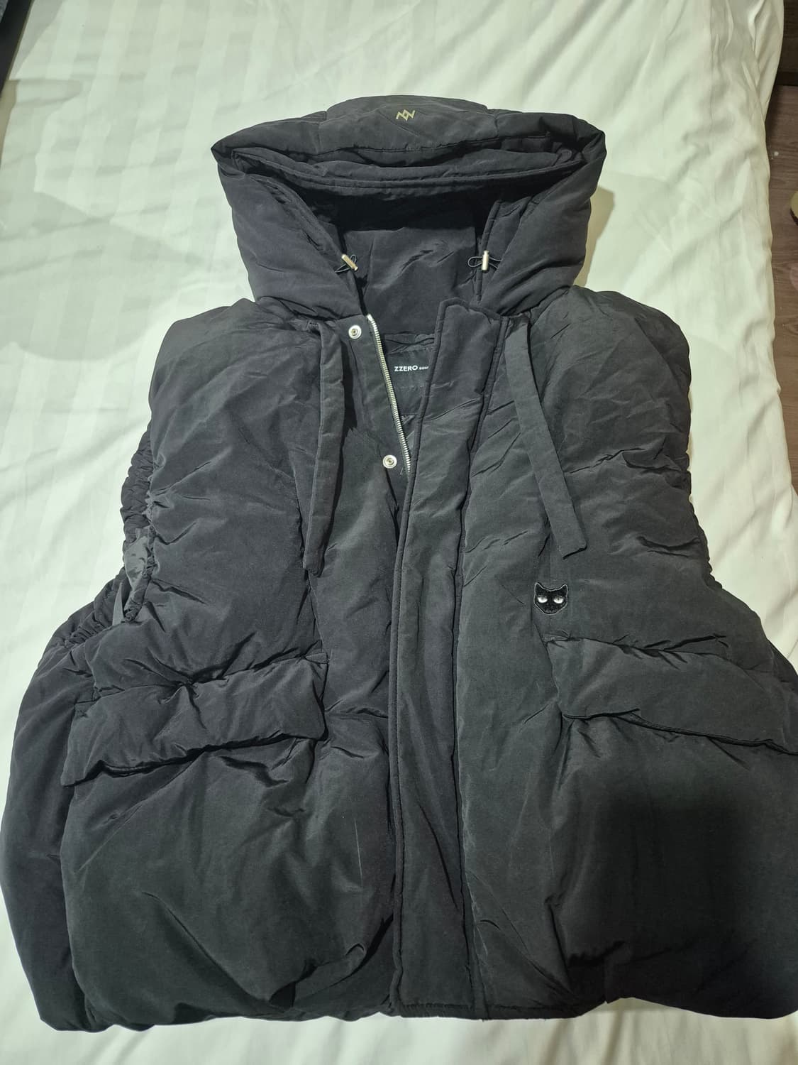 24FW (송지오)지제로 팬서 멀티 다트 패디드 베스트 블랙 상품이미지4