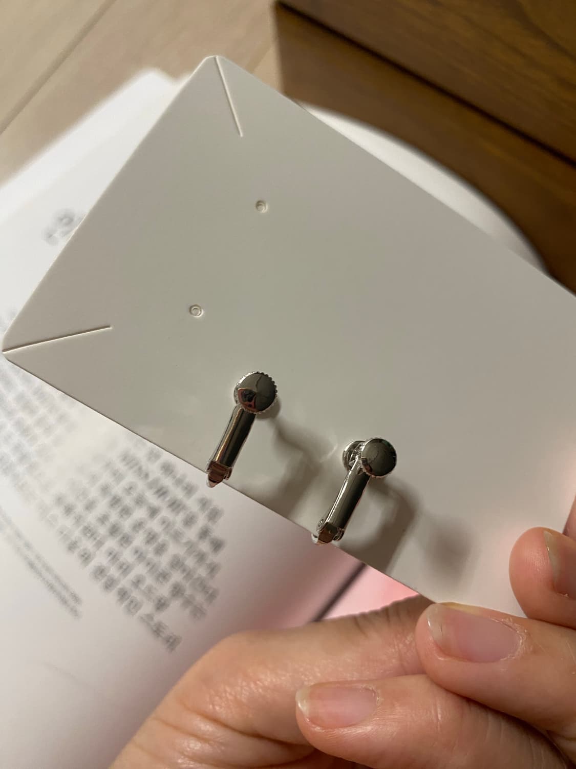 빈티지 플라워 화이트 클립 귀걸이  상품이미지5