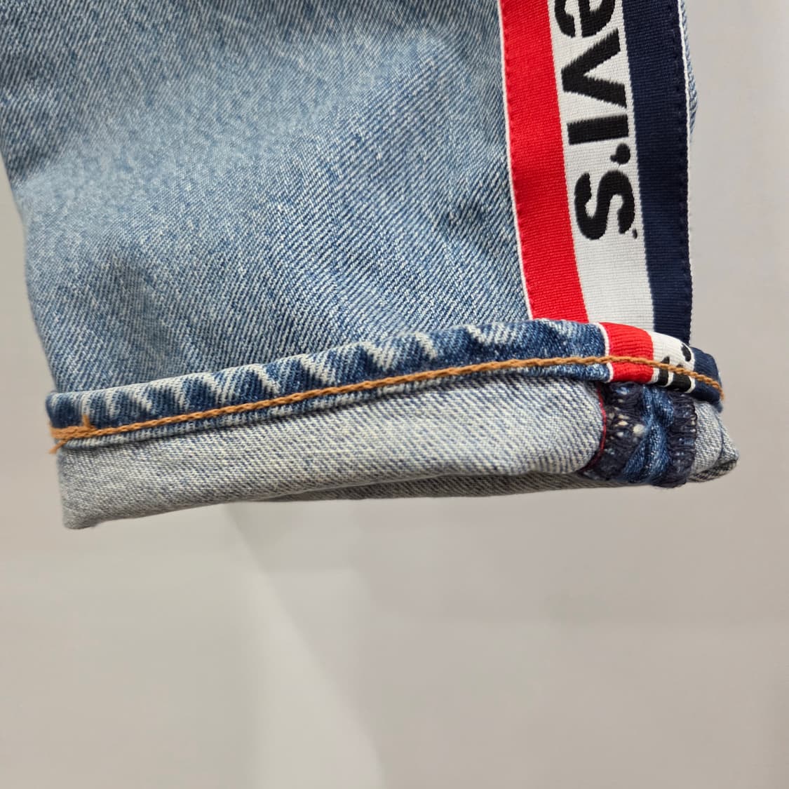리바이스 501 빅E 프리미엄 사이드라인 연청 데님팬츠 32/28 상품이미지2