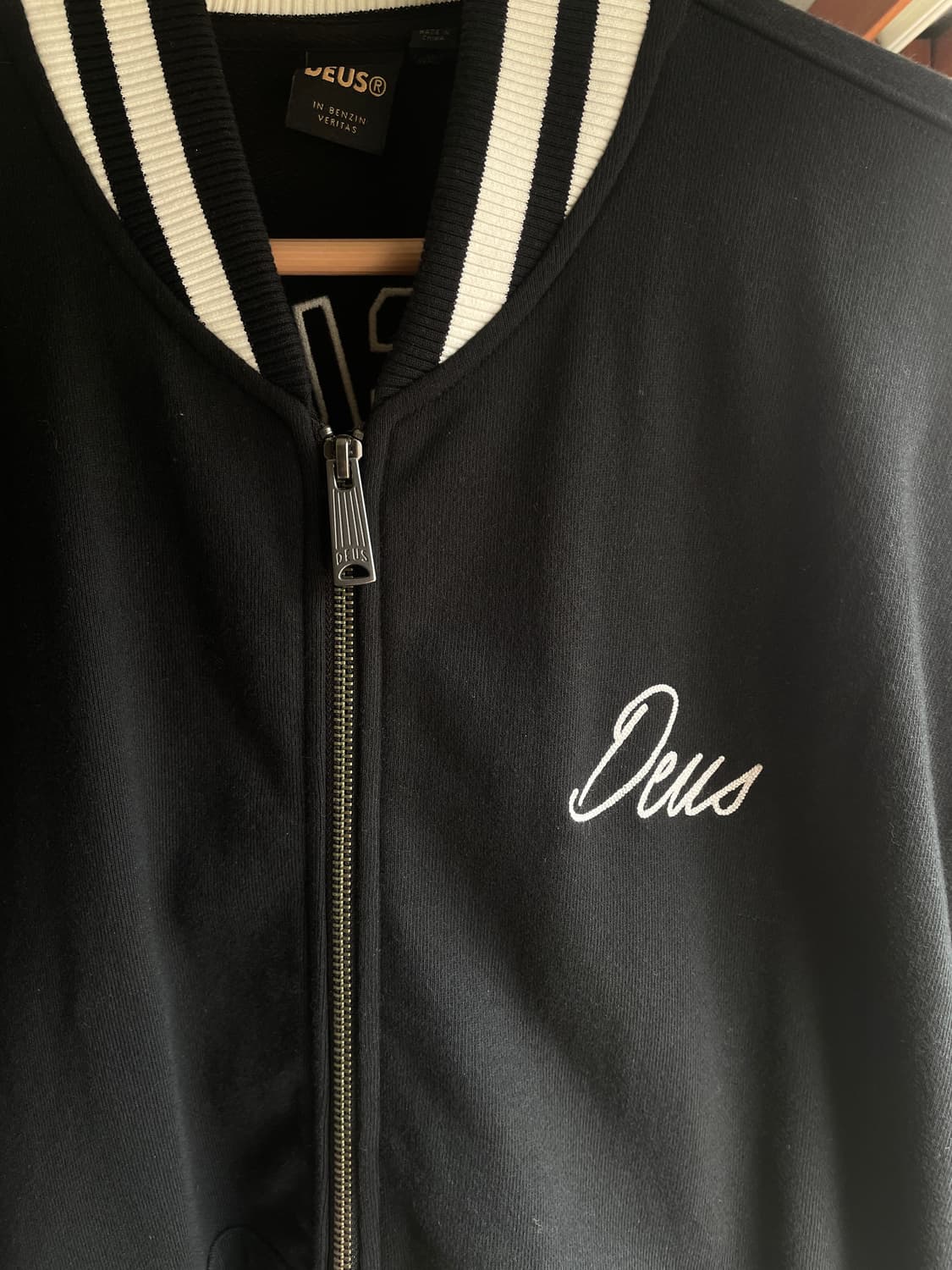 데우스 자켓L 상품이미지2