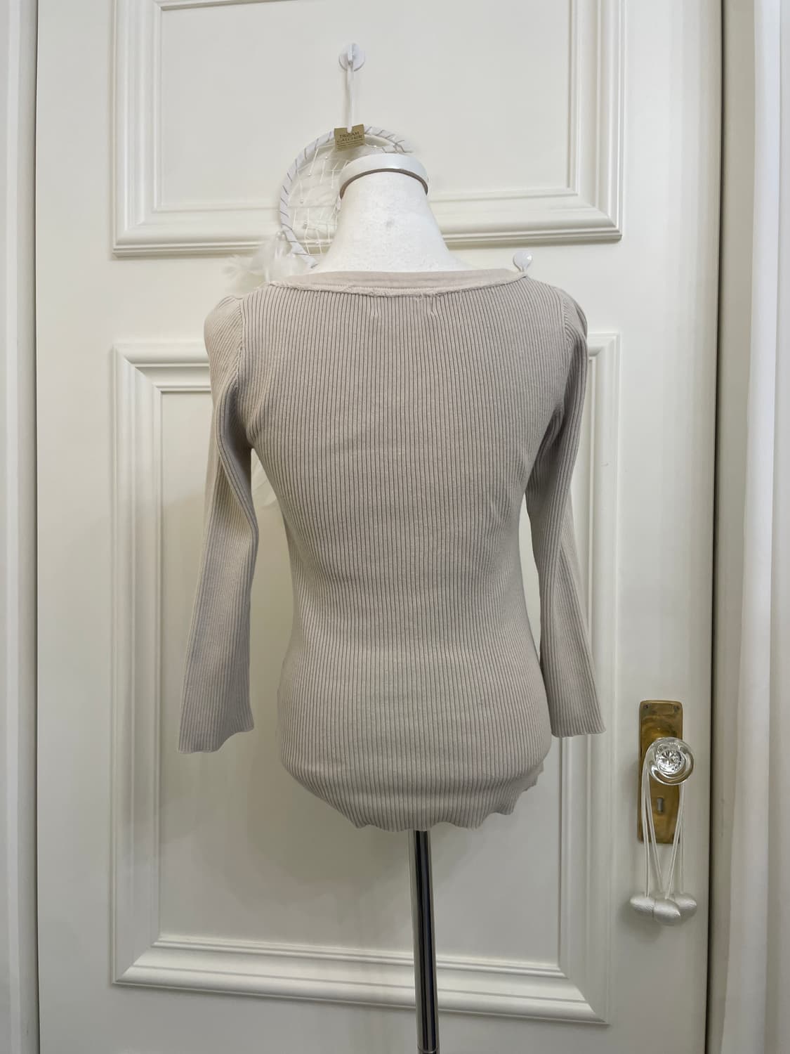 beige lace-up basic rib knit top(size-2) 상품이미지3