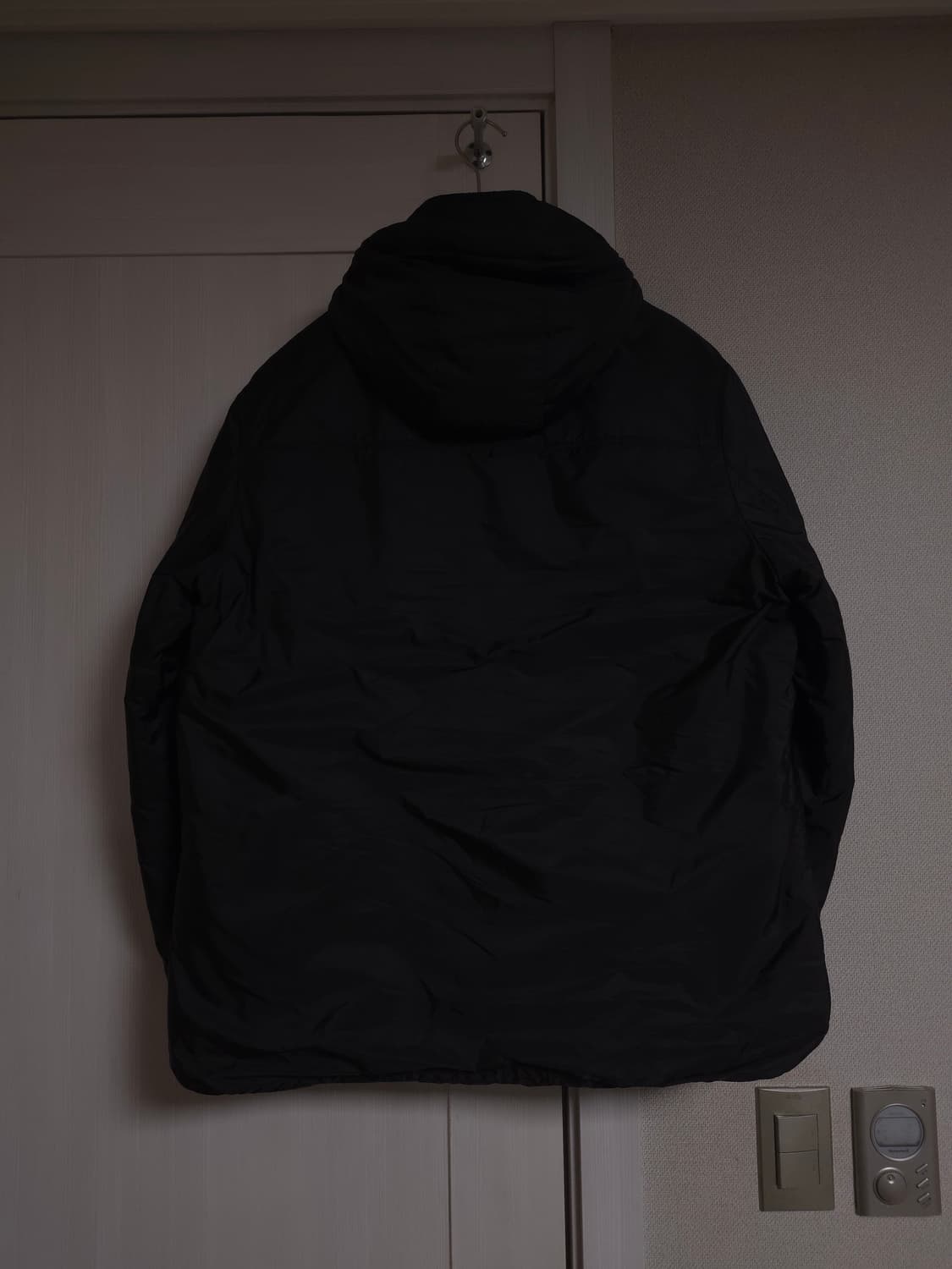 [54] 프라다 리나일론 패딩 자켓 블랙(SGN955) 상품이미지3