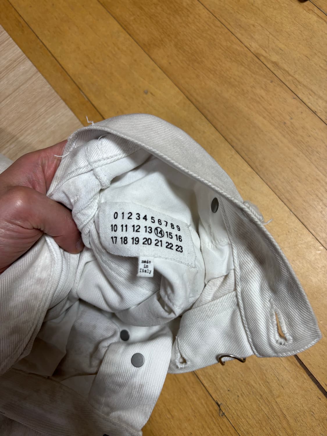 마르지엘라 20aw 아이보리 크랙데님팬츠 상품이미지6