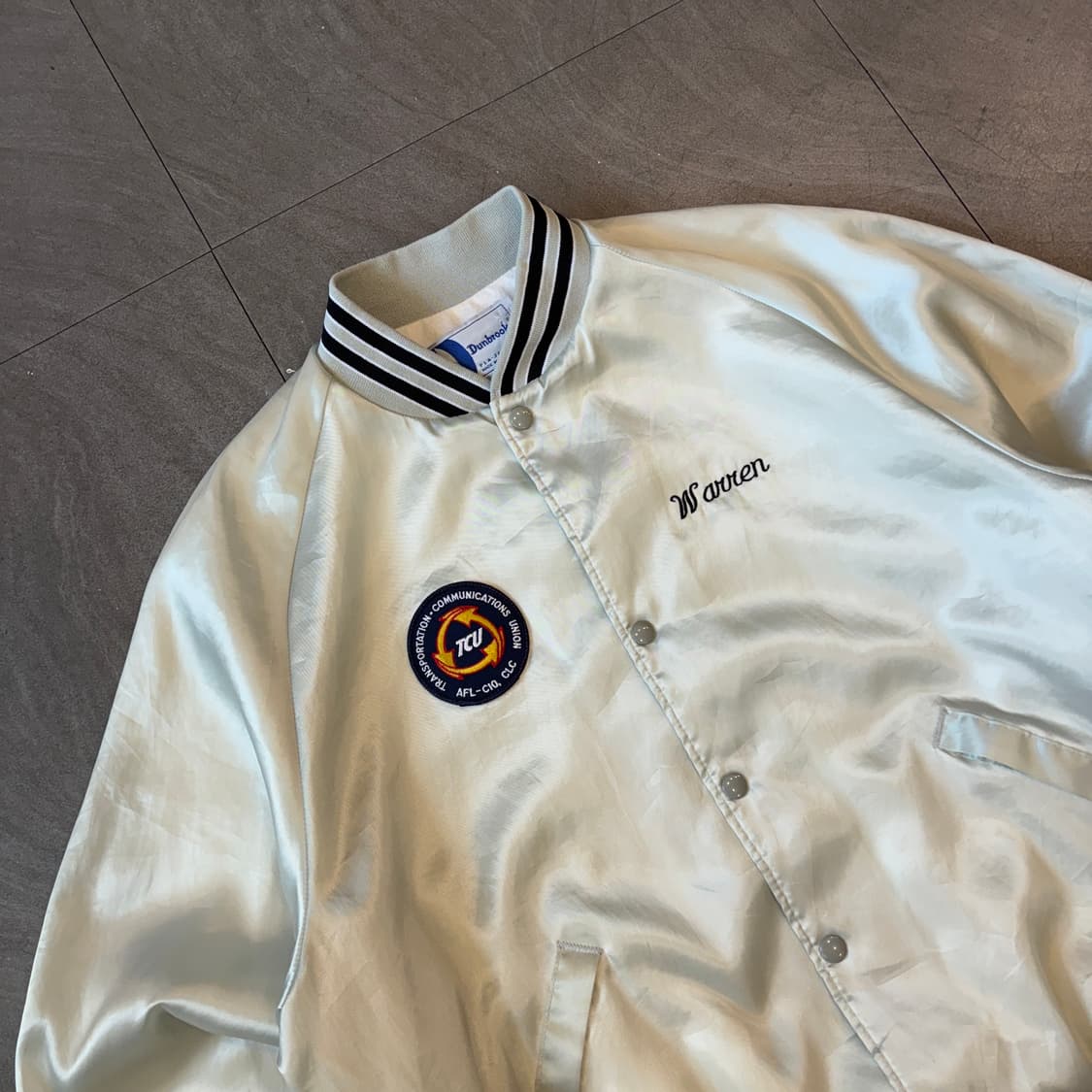 90년대 미국 생산 라이트 그레이 코치 세틴 자켓 상품이미지2