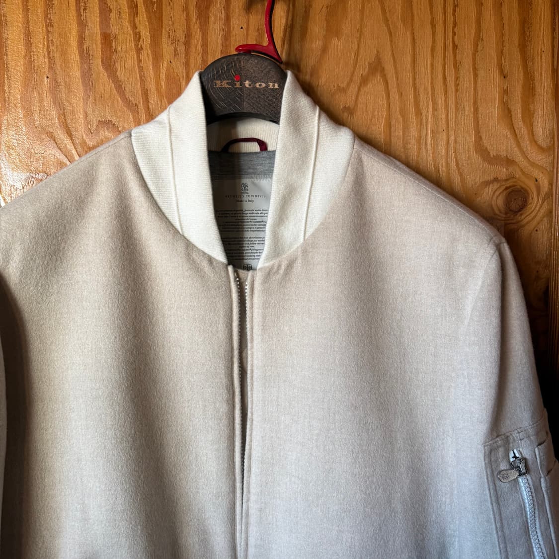 브루넬로 쿠치넬리 23 F/w 캐시미어 봄버 자켓 판매 합니다. 상품이미지5