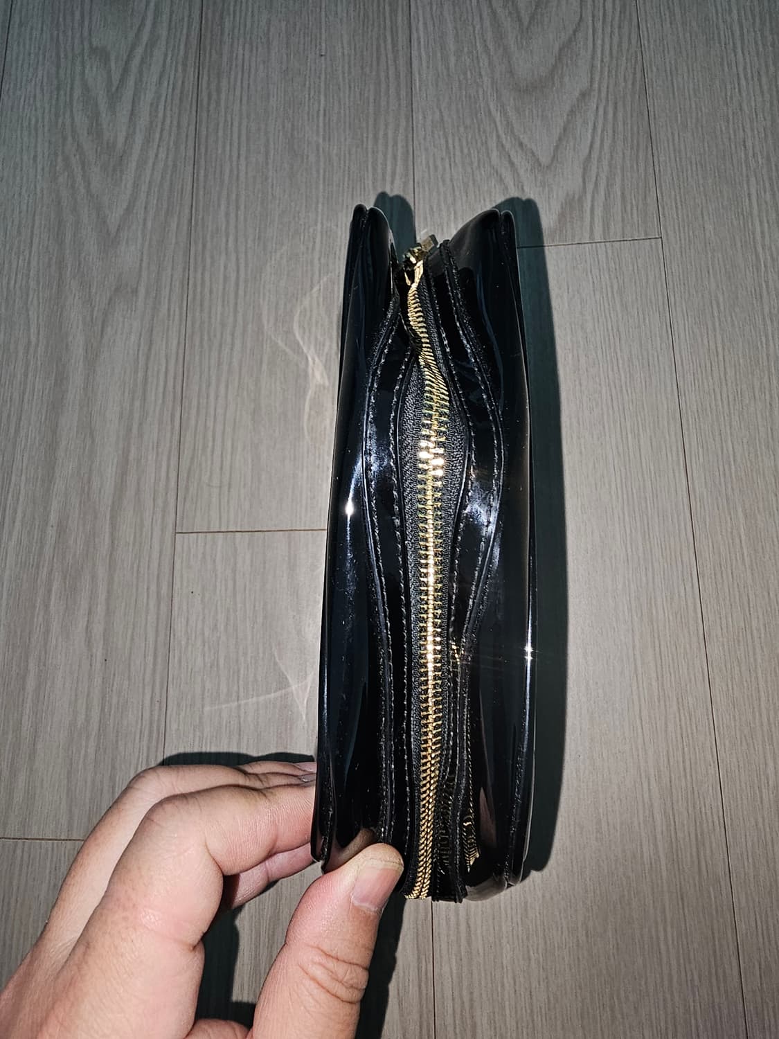 토리버치 에나멜 파우치  블랙 상품이미지3