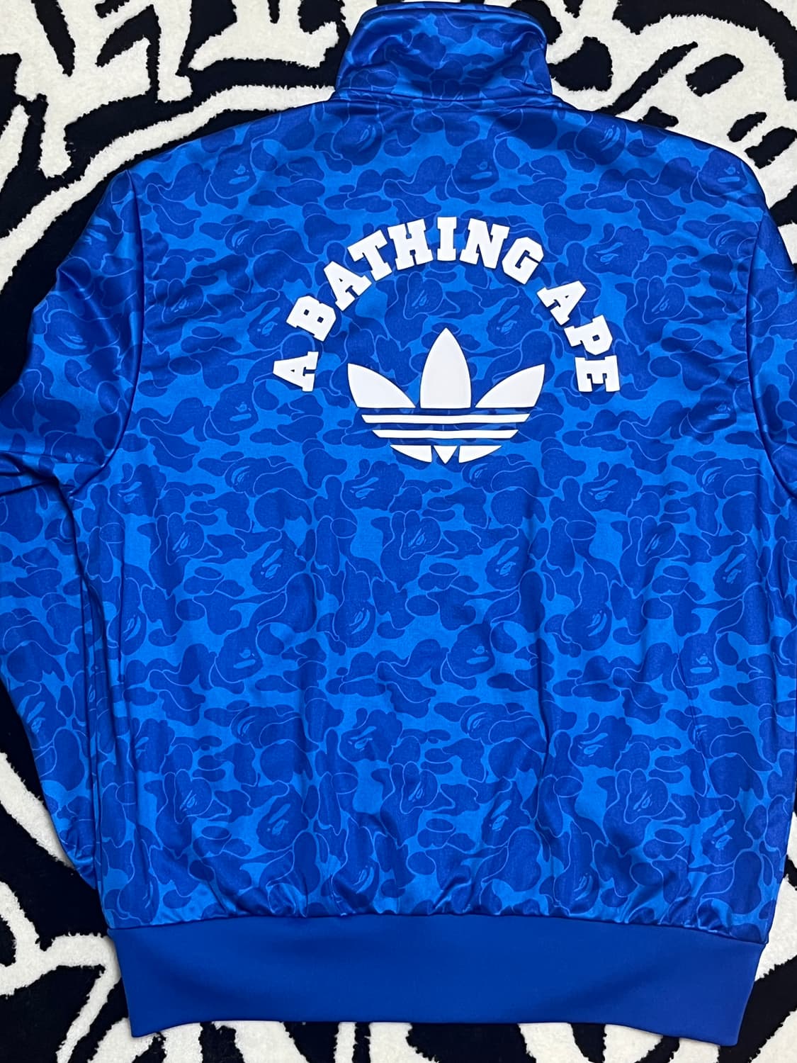 아디다스 x 베이프 올오버 프린트 트랙 탑 블루 - US 사이즈 져지 상품이미지3