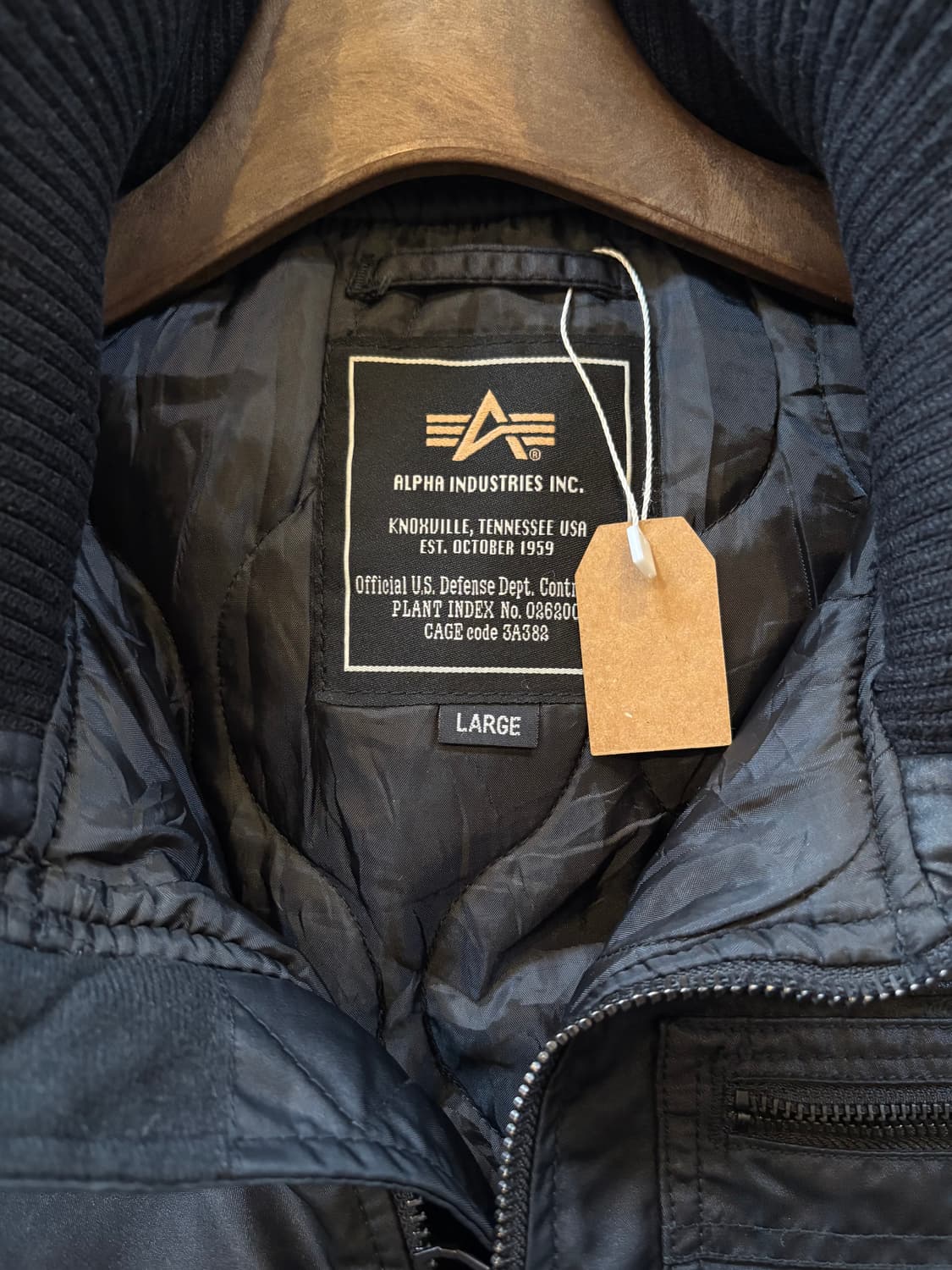 알파 인더스트리 후드 항공점퍼 블랙 상품이미지6