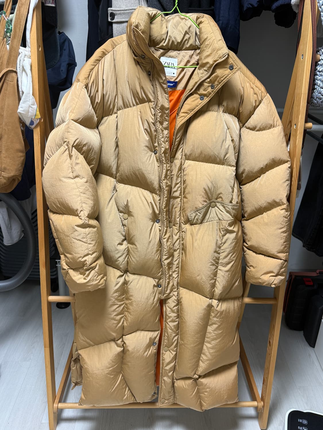 아더에러 롱패딩 토프브라운 s 상품이미지3