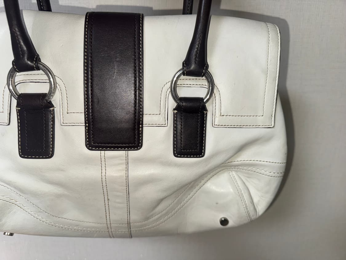 코치 소호 버클 토트백 숄더백 크림 아이보리 상품이미지6