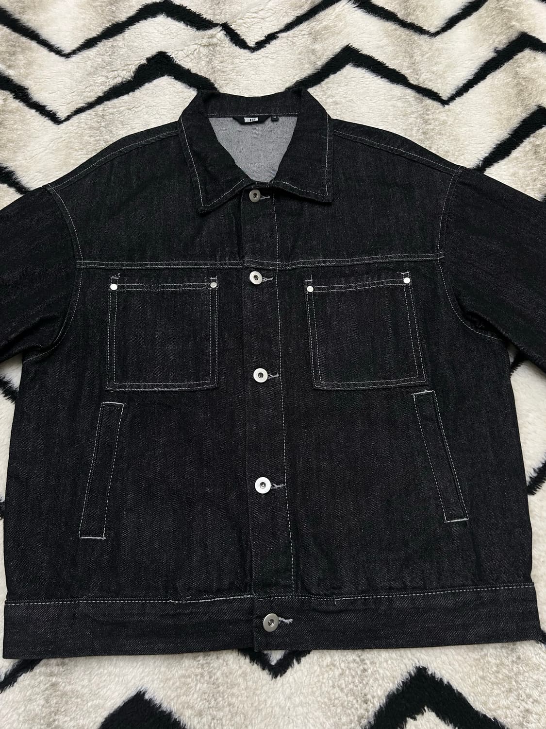 [M]트릴리온 오버핏 워싱 스티치 데님 트러커지켓/블랙 상품이미지3