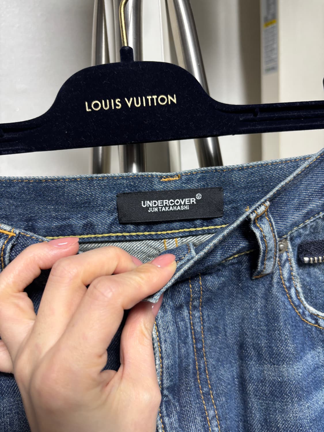 UNDERCOVER 티셔츠 디테일 데님 청바지 상품이미지2
