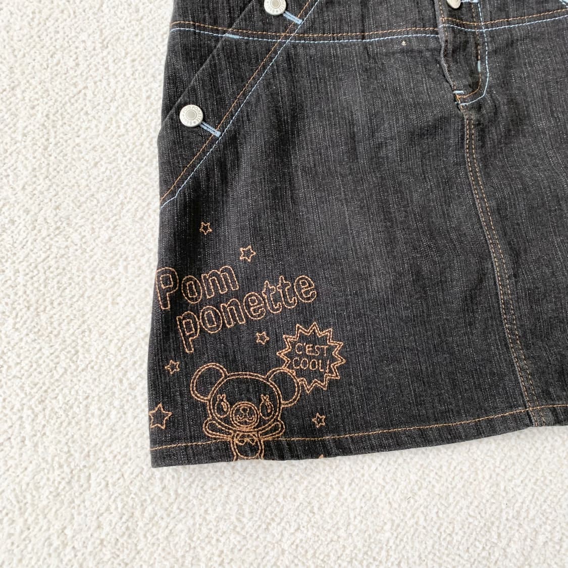 폼포넷 ♥ 흑청 데님자수 미니스커트 상품이미지3