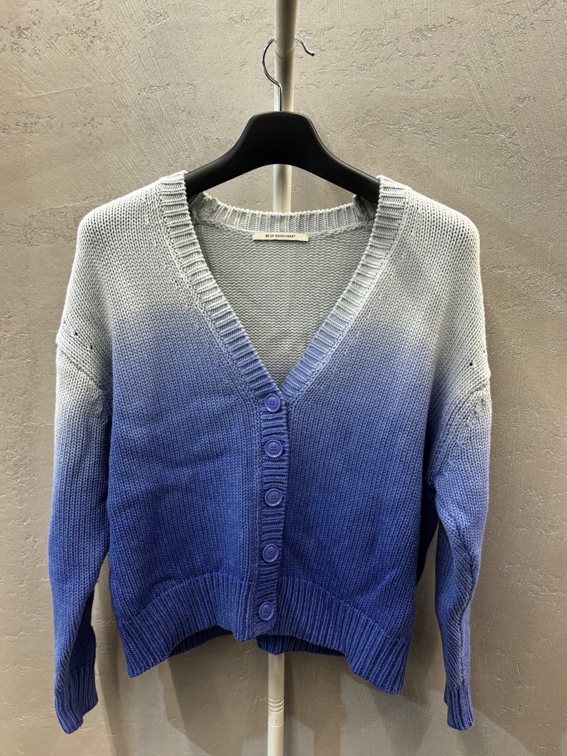 에트르 세실 그라데이션 니트 가디건 36 상품이미지2