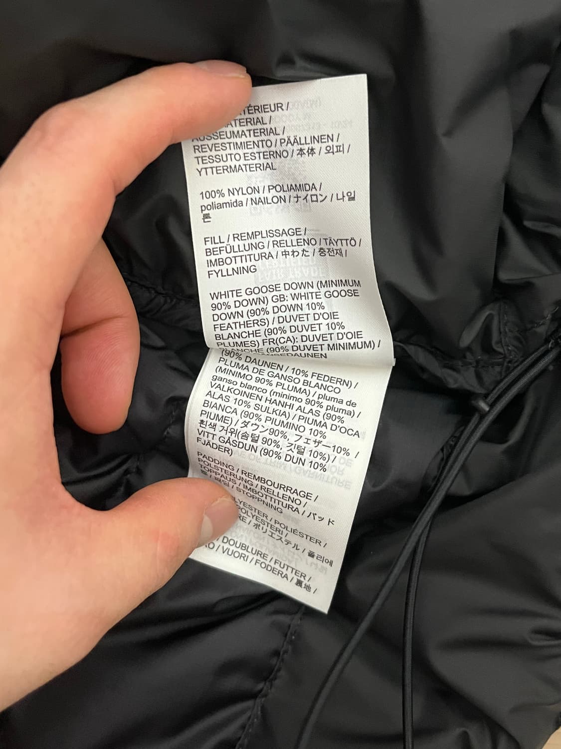 아크테릭스 세륨 블랙 m사이즈 판매합니다. 상품이미지5