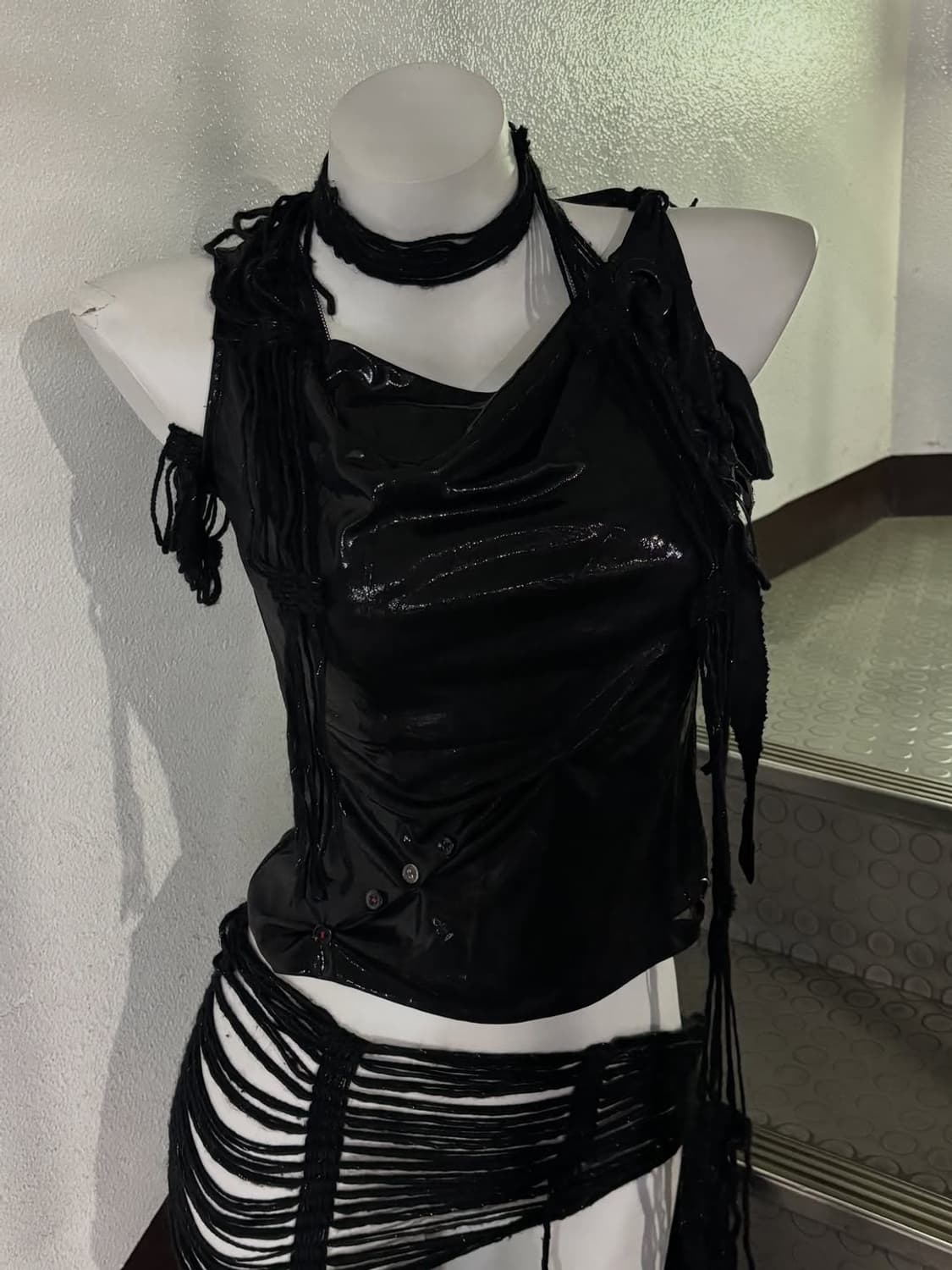 Glossy Off-Shoulder Draped Top with Scar 상품이미지5