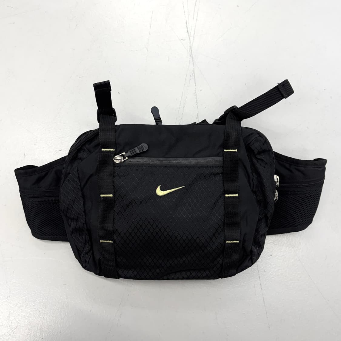 나이키 00s 스우시 유틸리티 슬링백 힙색 가방 상품이미지2
