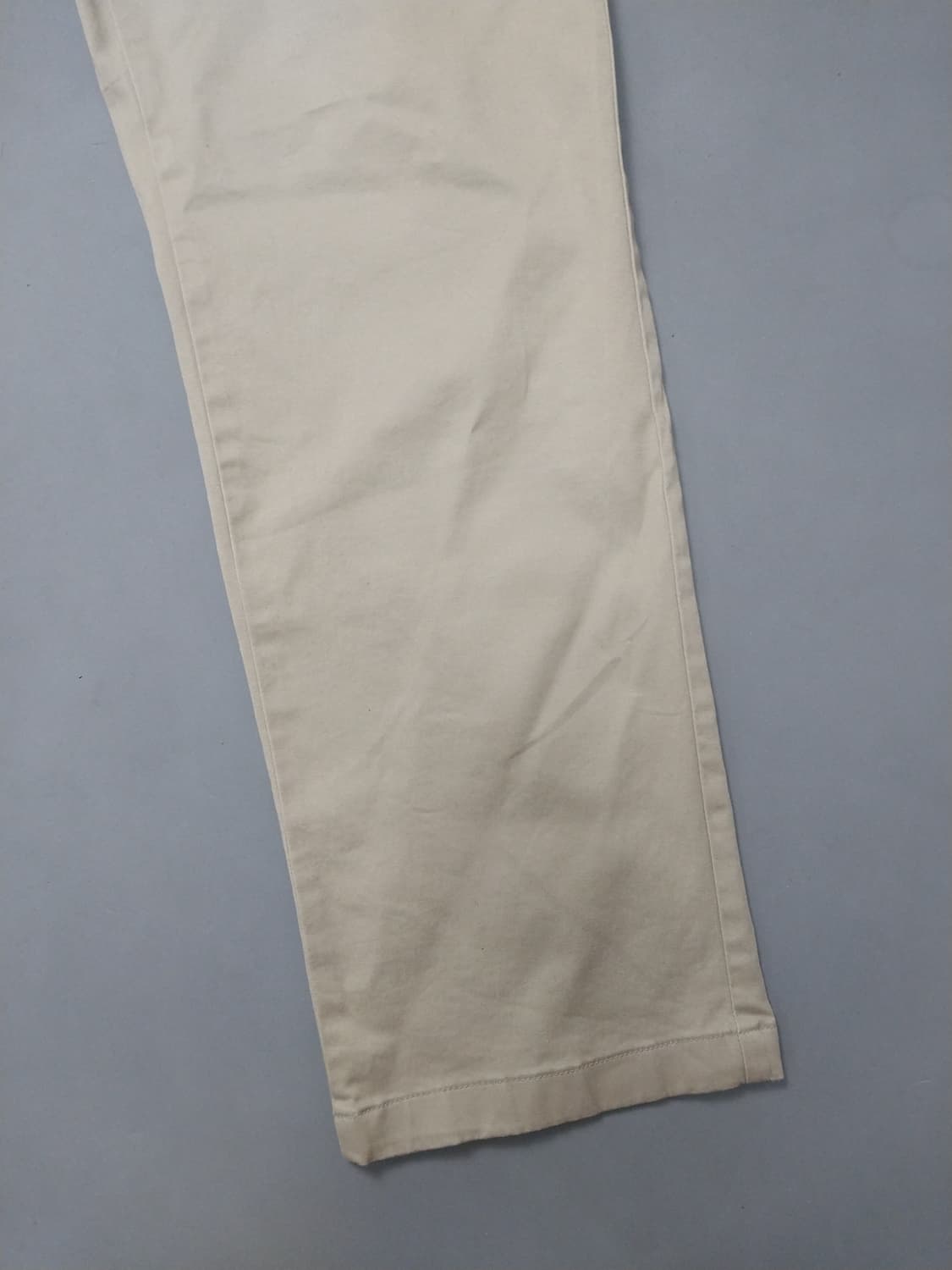 [32] 무신사 스탠다드 레귤러 핏 치노 팬츠 베이지 상품이미지5