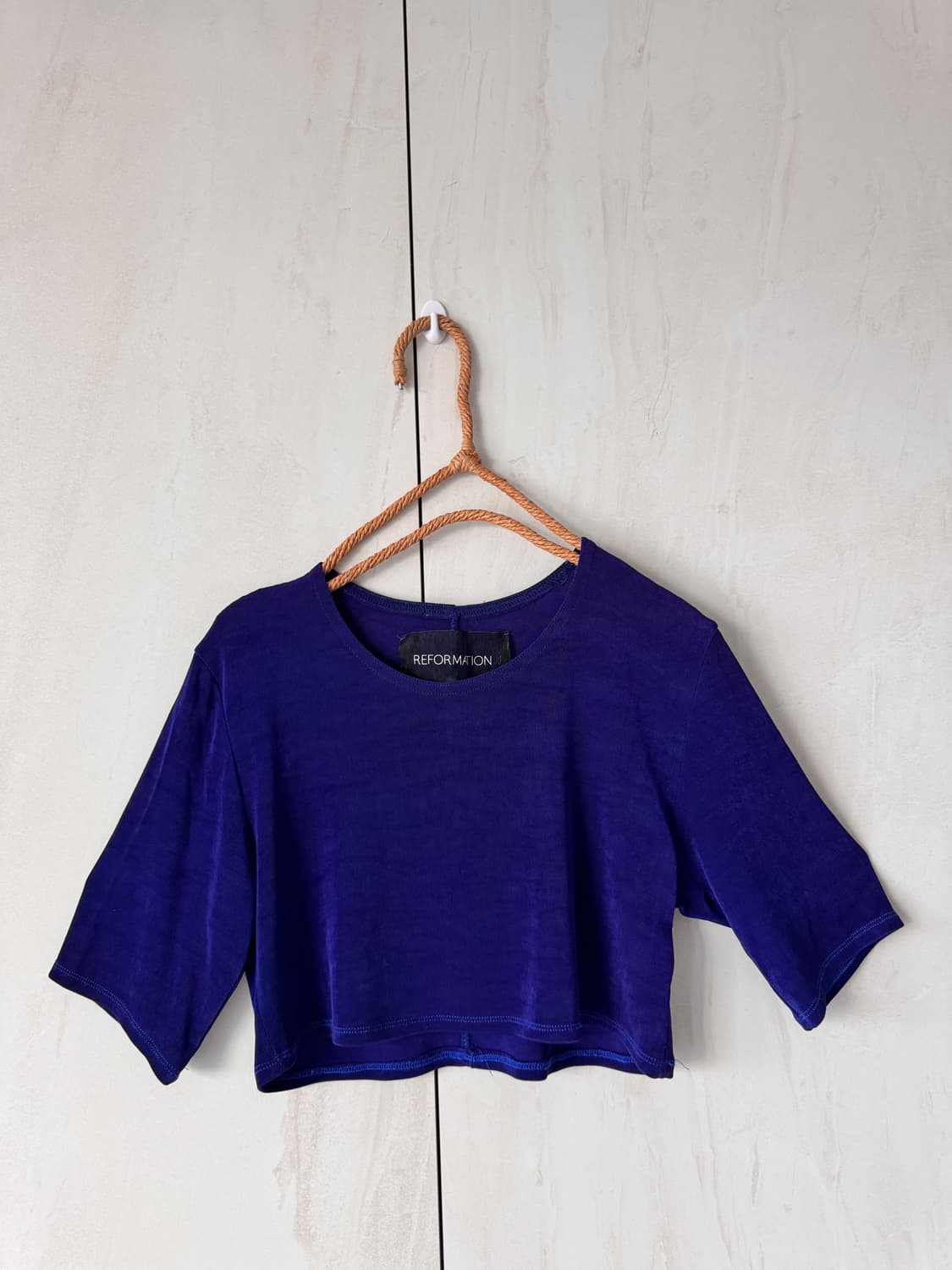 새상품 컨디션Reformation 파란색 크롭 티셔츠 XS(44,55사이 상품이미지3