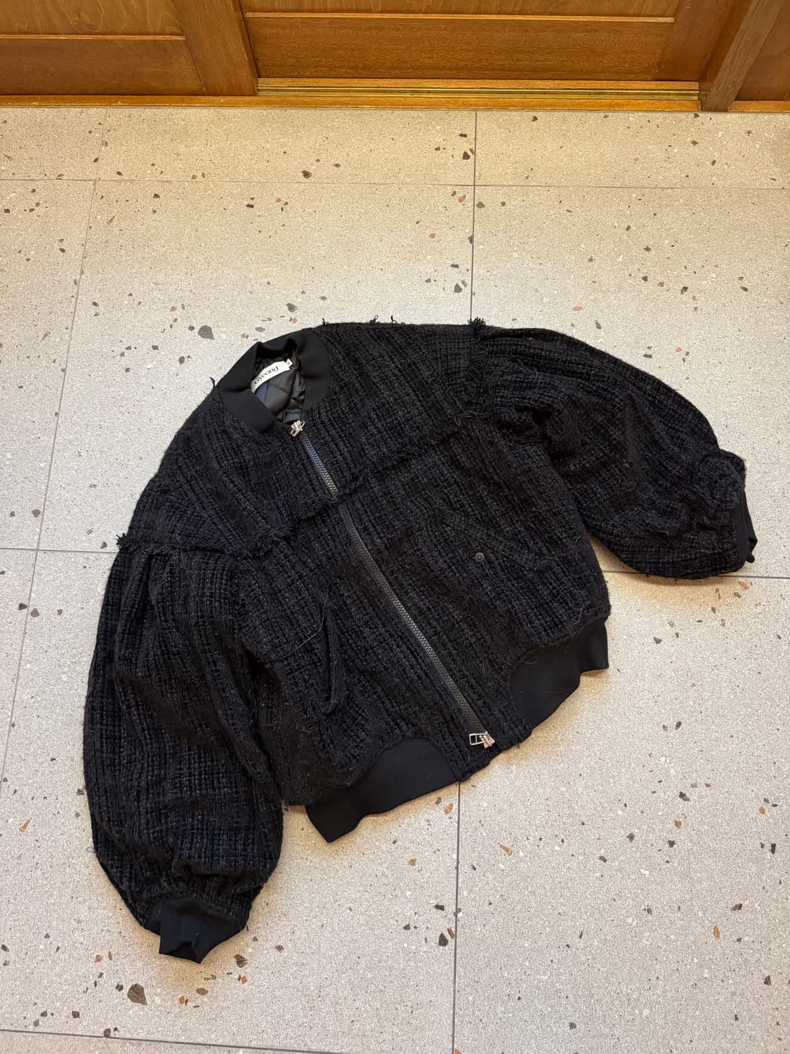 Gyeong 블랙 트위드 봄버 자켓 상품이미지1