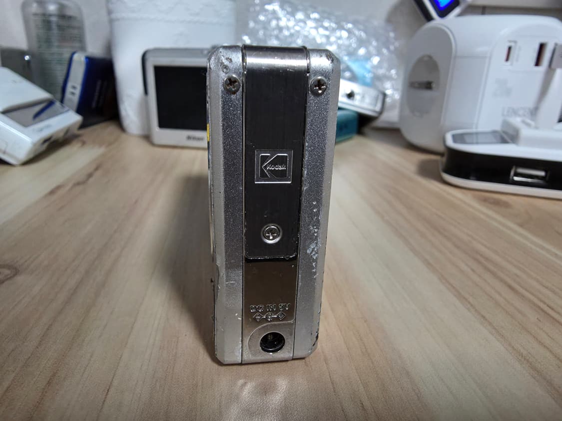 코닥 이지쉐어 V-550 빈티지 디지털카메라 상품이미지3