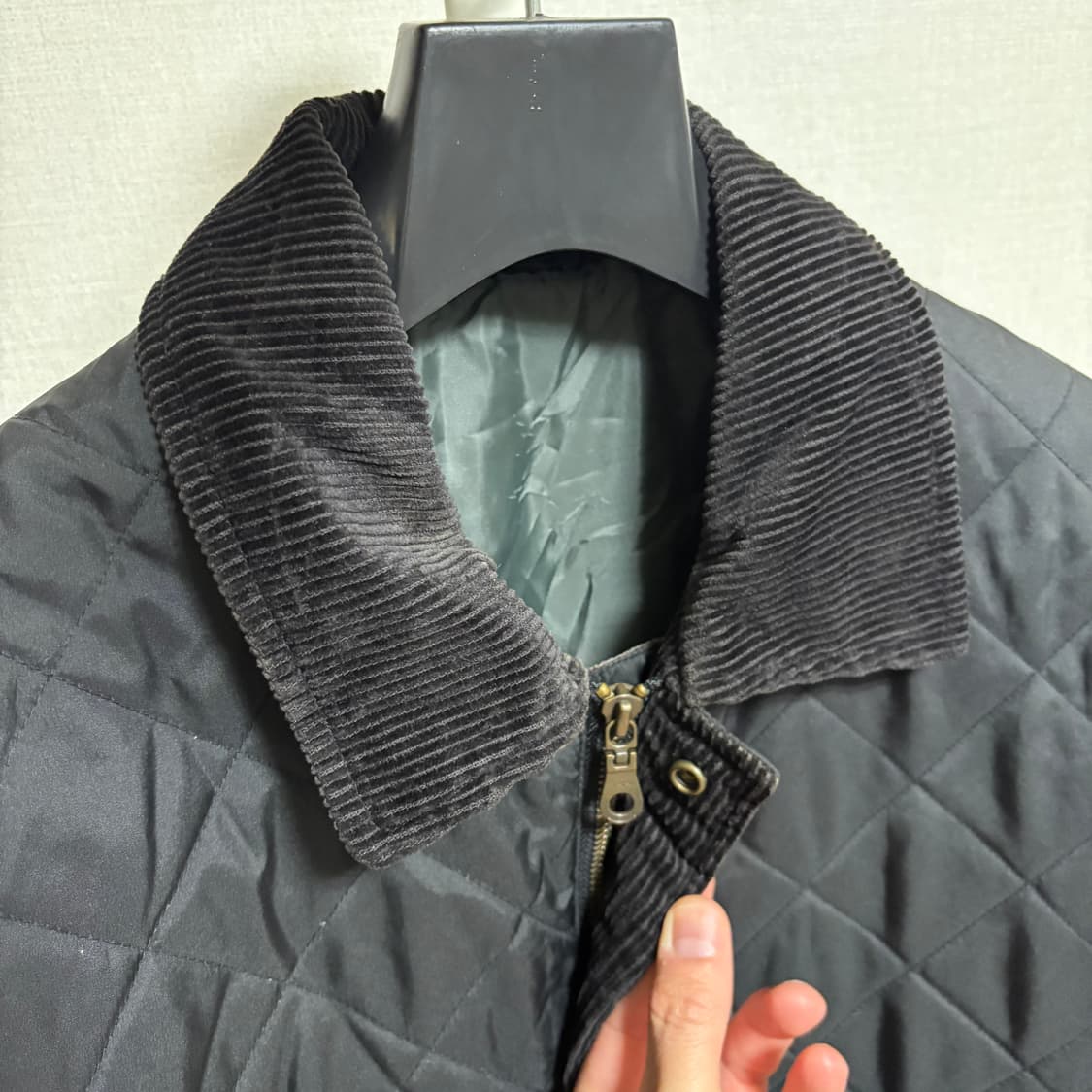 유니클로 코듀로이 퀼팅 자켓 / 블랙, L 상품이미지4