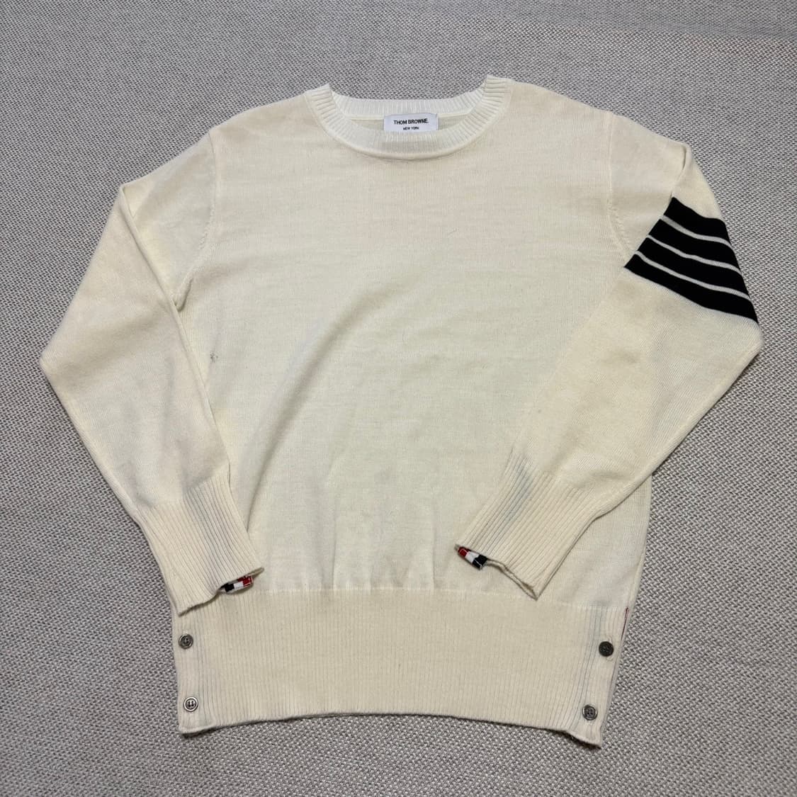 톰브라운 니트 긴팔 상품이미지1