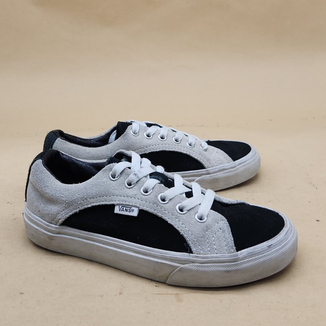 반스 램핑 스니커즈 220 상품이미지1