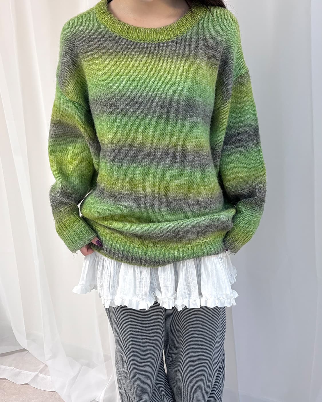 JEANASIS 그린 그라데이션 브러쉬 오버사이즈 풀오버 상품이미지1