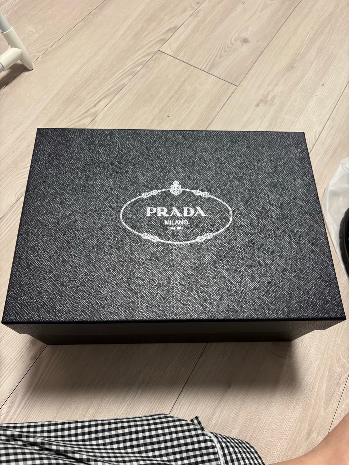 프라다 털 슬리퍼 사이즈 8 상품이미지4