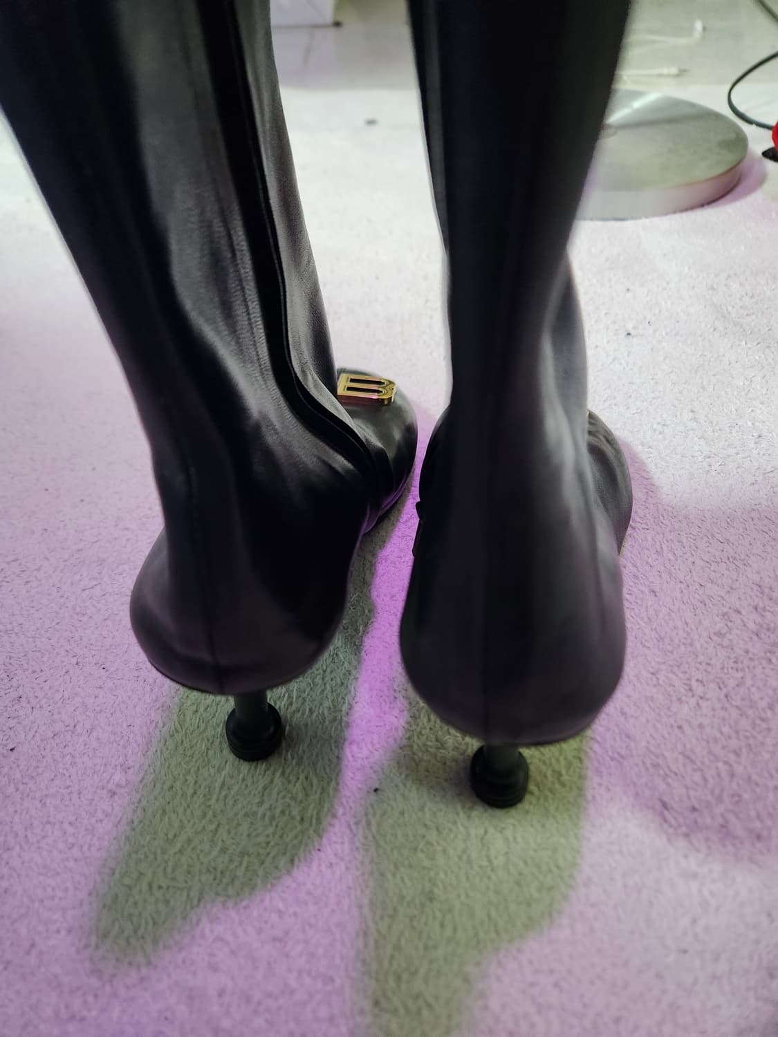 발렌시아가 BB 로고 앵클부츠 상품이미지9