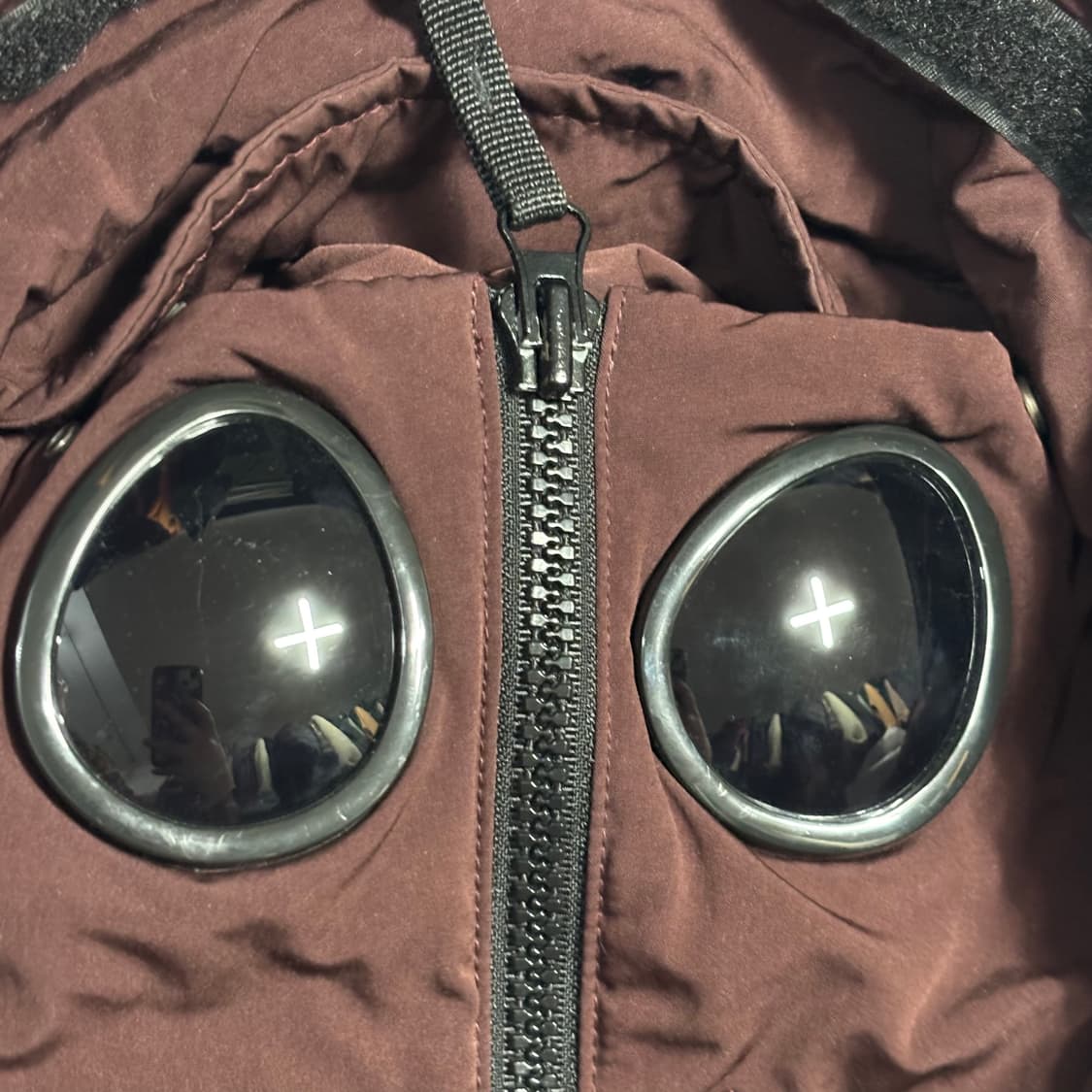 95 C.P.컴퍼니 버건디 후드 고글 덕다운 패딩  상품이미지6