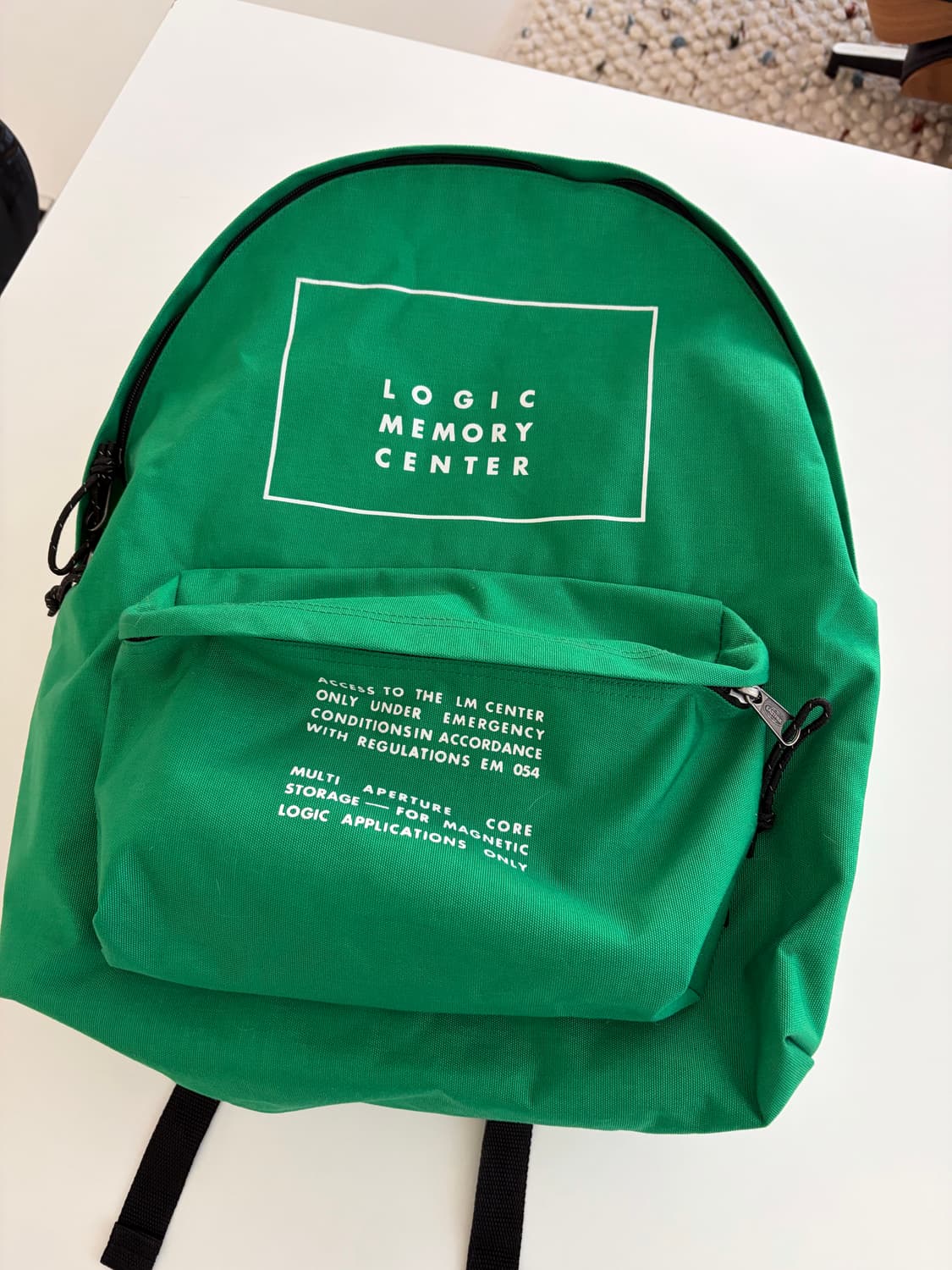 언더커버 x 이스트팩 콜라보 백팩 상품이미지1