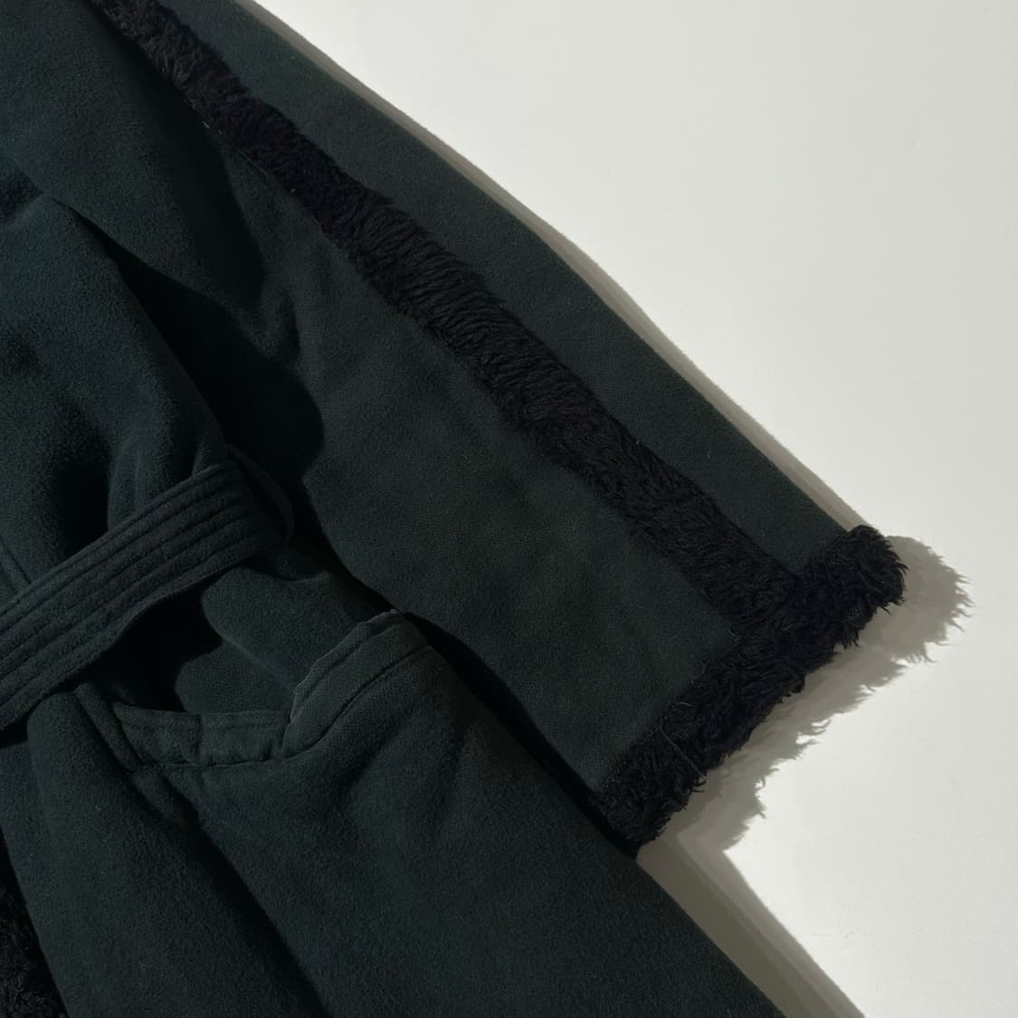 베르사체 금장버튼 시어링 더블 코트 상품이미지6