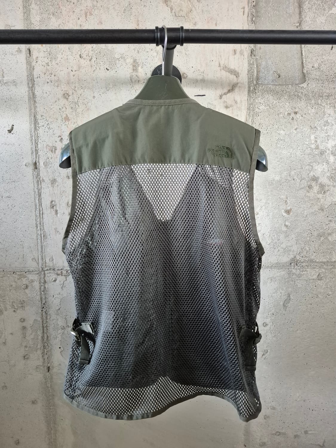 노스페이스 카키 메쉬베스트 상품이미지2