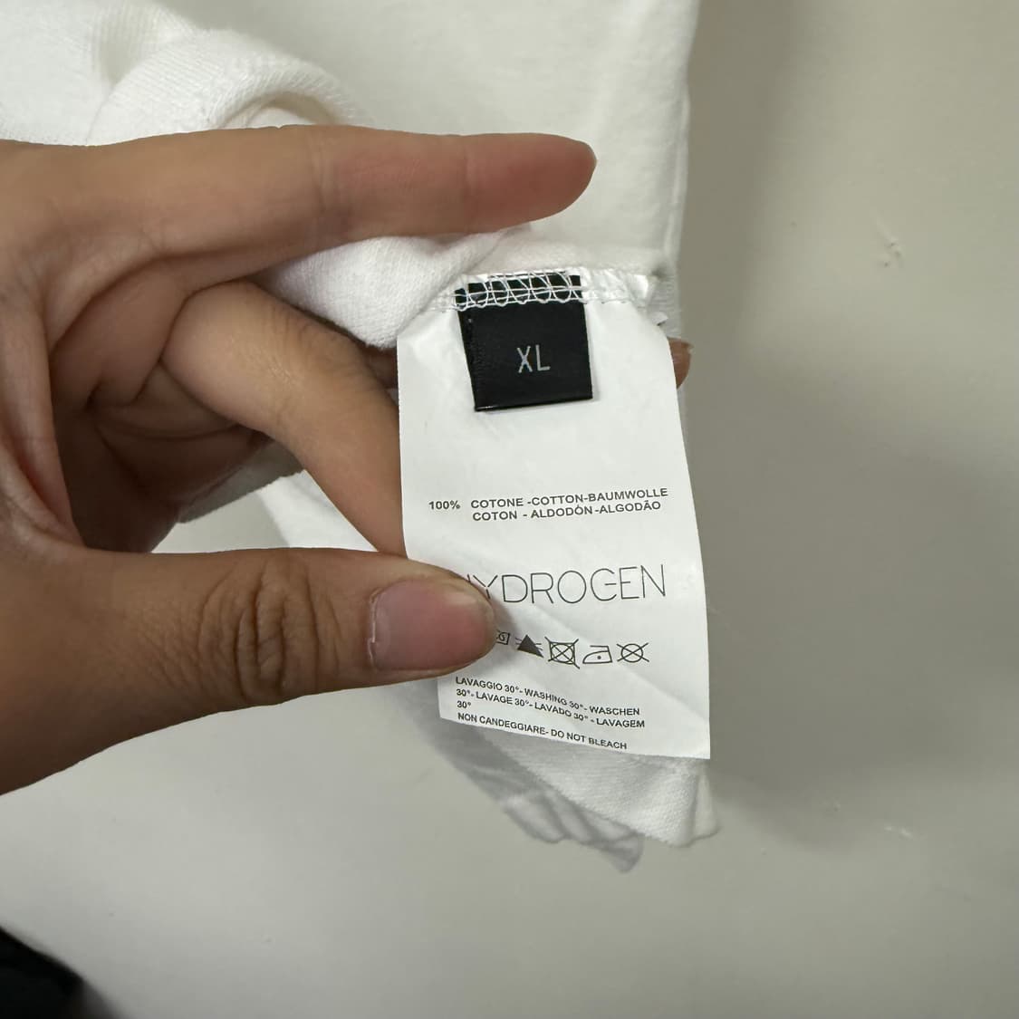 하이드로겐 스컬 카라티 상품이미지4