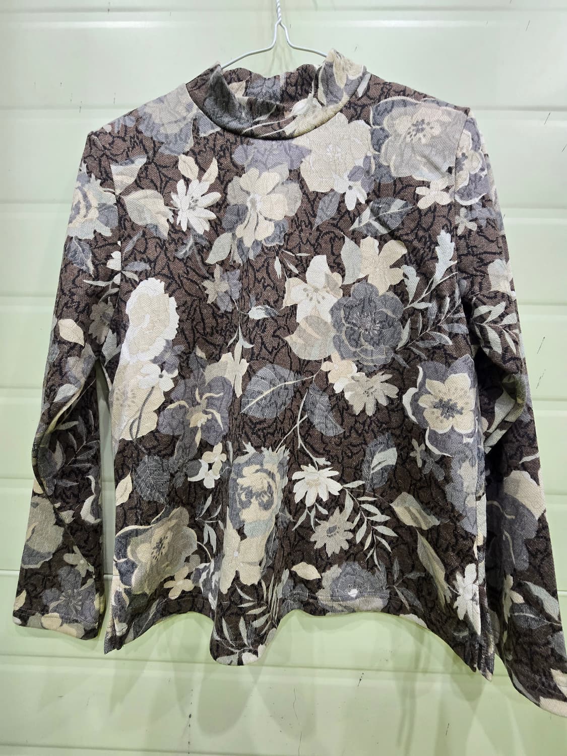 플라워 패턴 브라운 반목 폴라 티셔츠 일본빈티지 상품이미지9