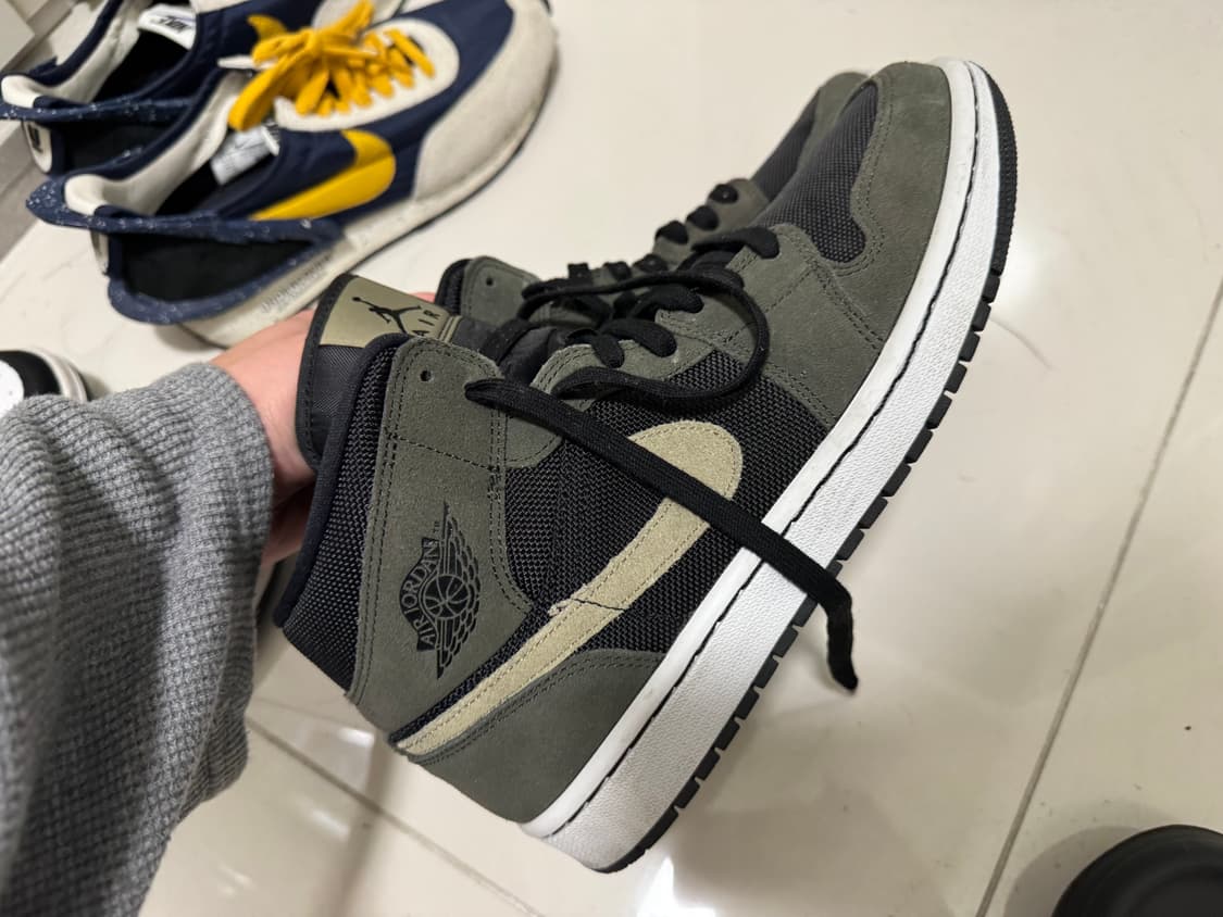 조던 미드 카키 우먼스 270 맨260-265정도 상품이미지3