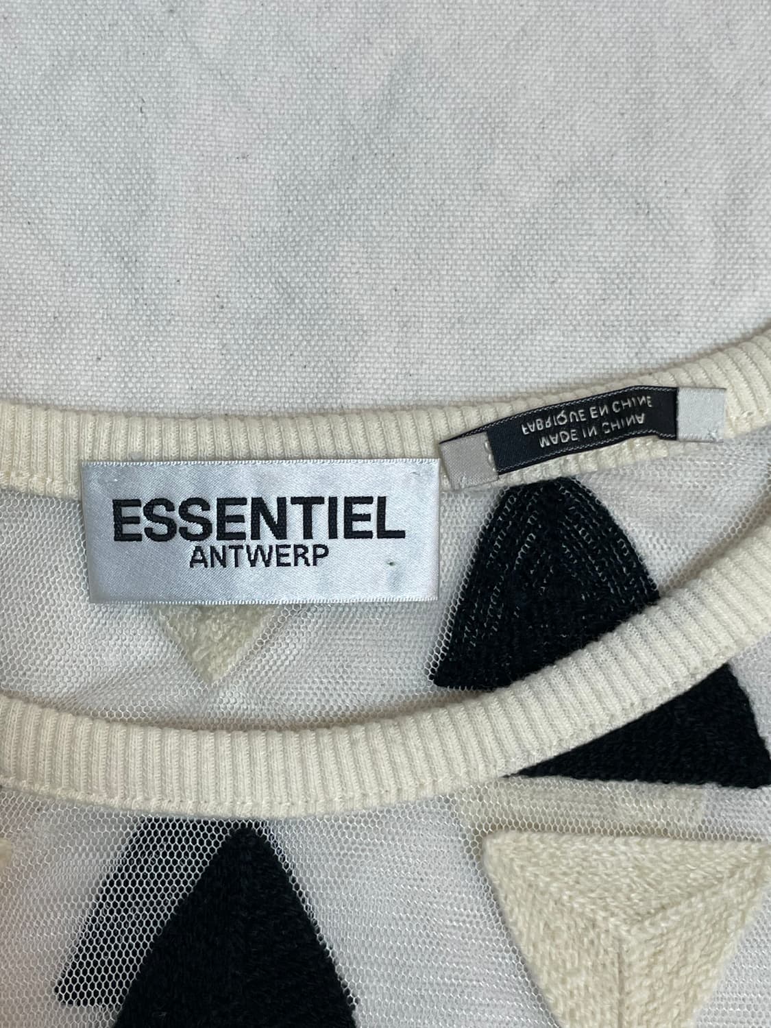 에센셜 맨투맨 상품이미지7