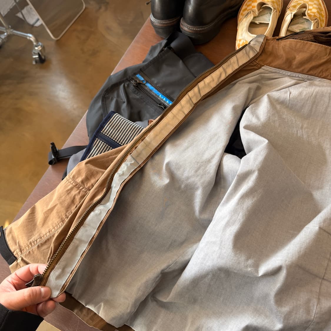 아르마니 익스체인지 멀티포켓 히든후드 리플렉티브 자켓 M ~ L 상품이미지9