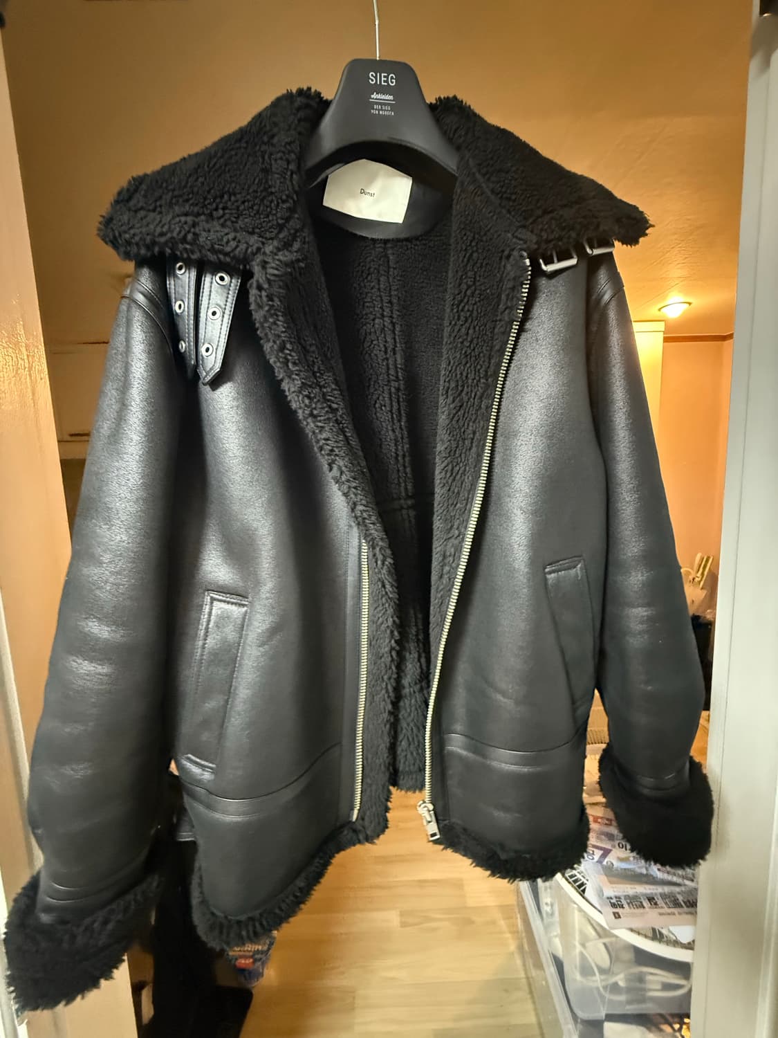 던스트남자 무스탕(M 사이즈) 판매합니다. 상품이미지1