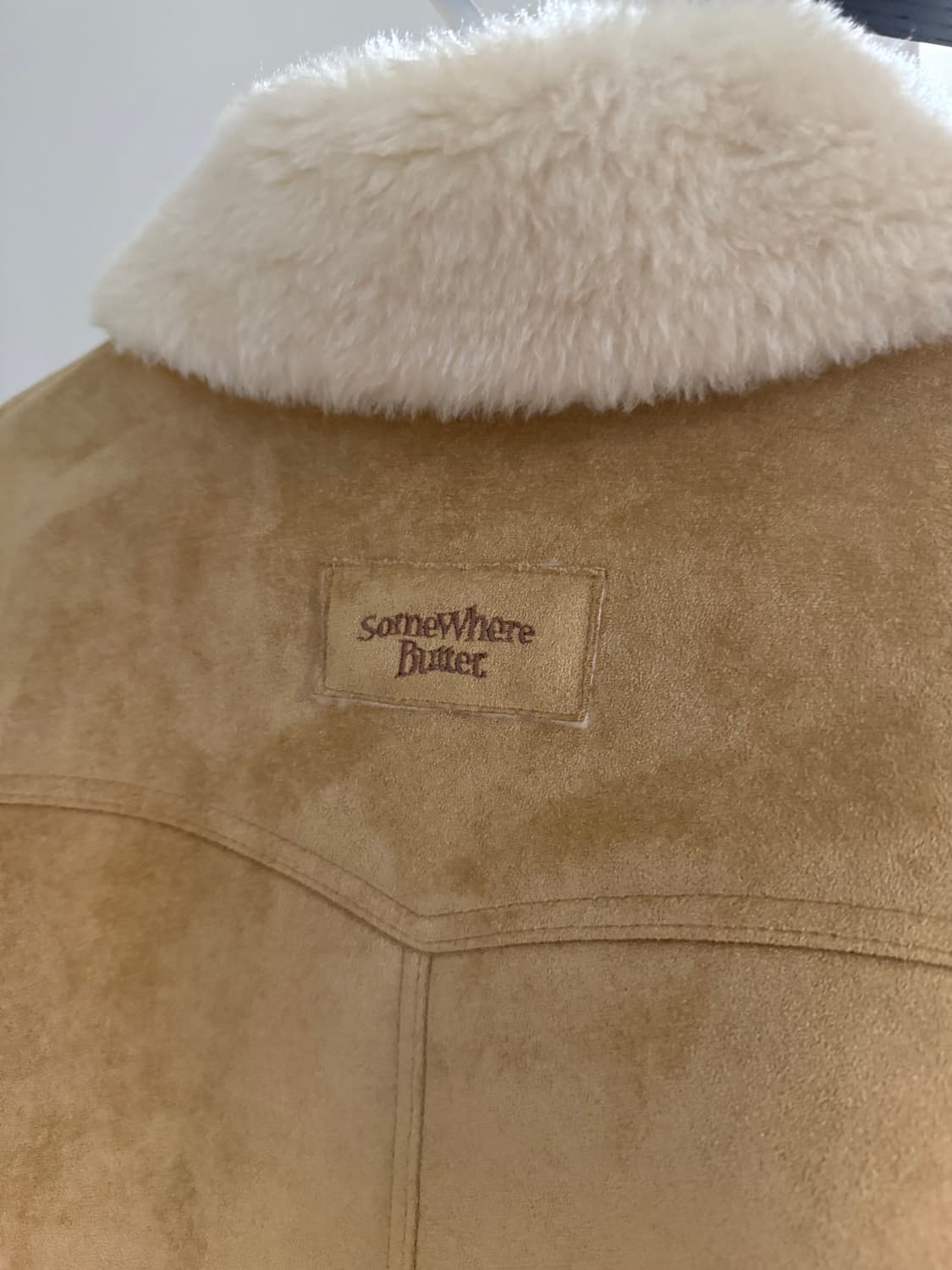 썸웨어버터 무스탕 상품이미지3