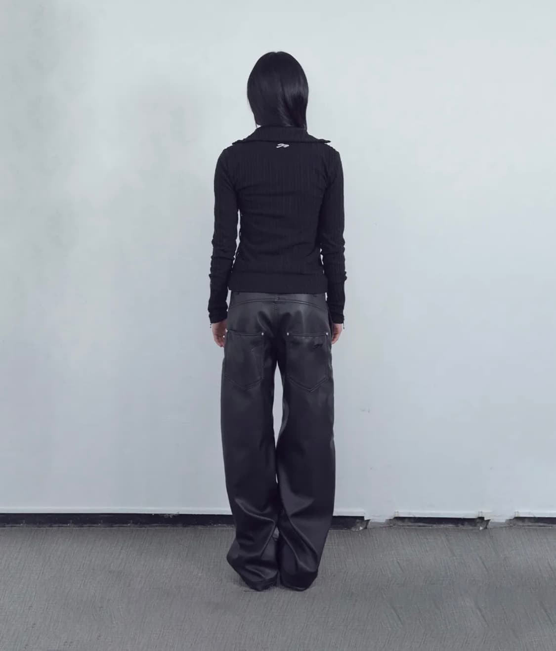 설라노X탄산 드롭 백포켓 레더팬츠 상품이미지4