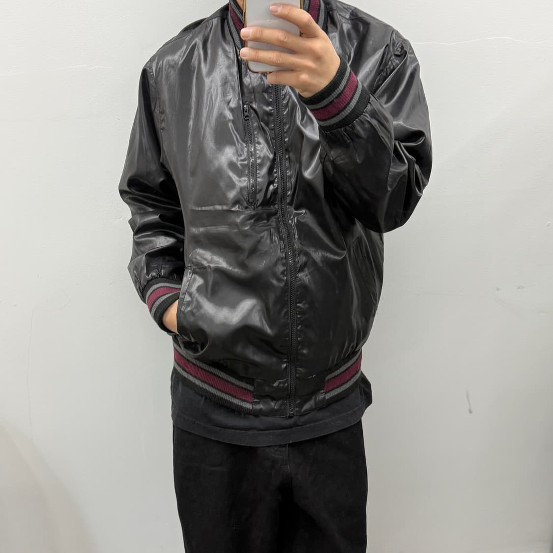 NYLAUS 블랙 유광 점퍼 상품이미지1