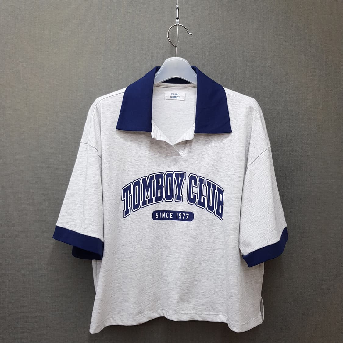 스튜디오톰보이 2023 카라 반팔 크롭 티셔츠  Free사이즈 상품이미지1